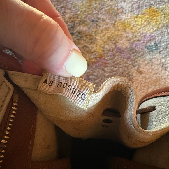 Authentic Dooney and Burke satchel bag. Dooney and Burke leather purse. Vintage - Picture 10 of 14